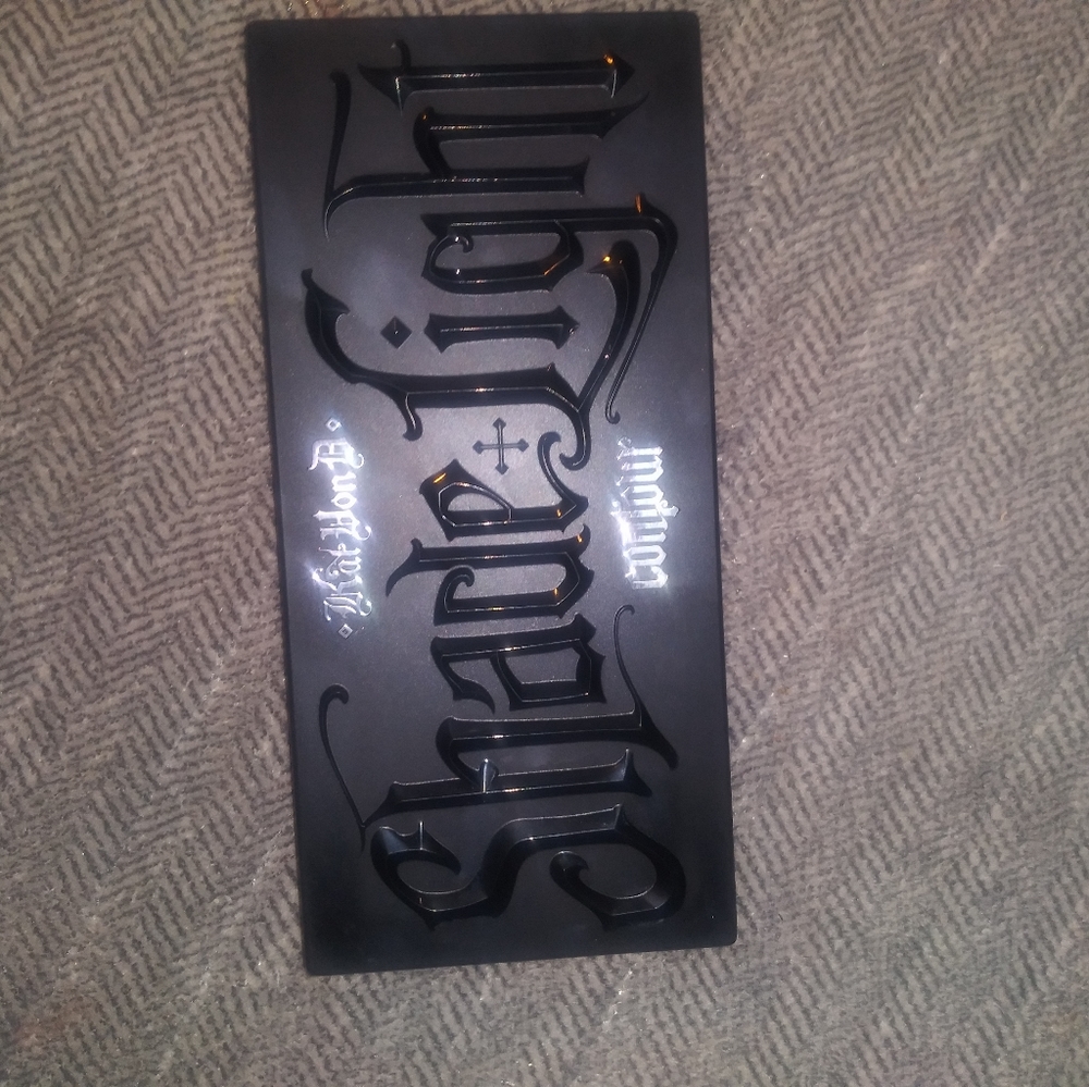 Kat Von D countour creme pallet